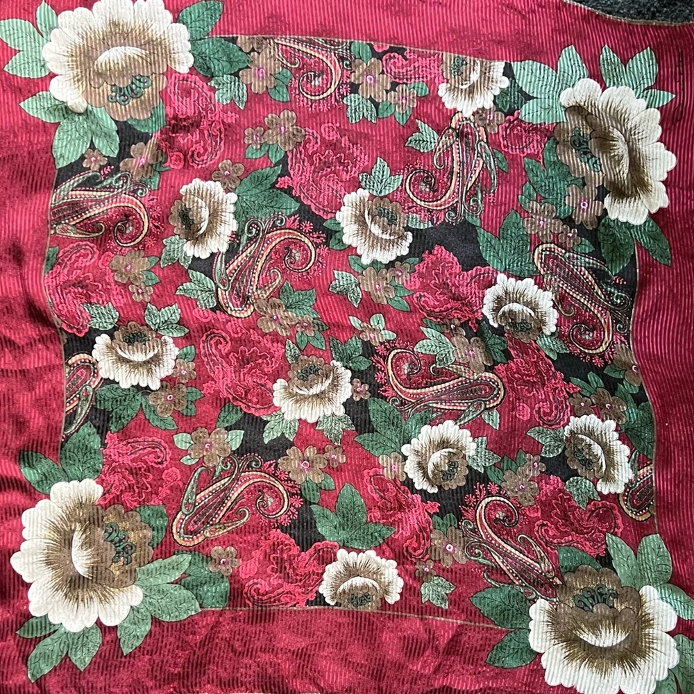 Oscar De La Renta Paisley and Flower Motif Scarf. 100% Silk. Made in Japan.